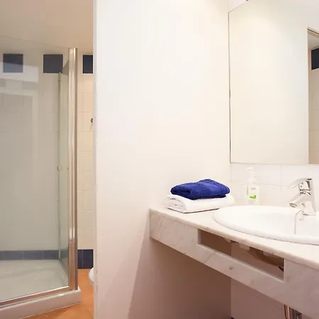 Akira Flats Sa Guarda Apartments *