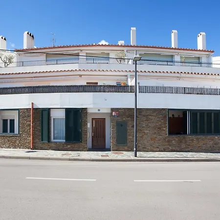 Apartment Akira Flats Sa Guarda Apartments *